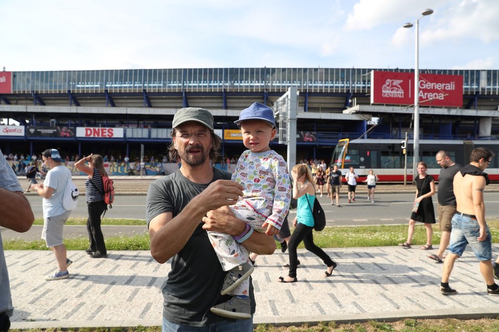 Účastníci demonstrace na Letné (23. 6. 2019)