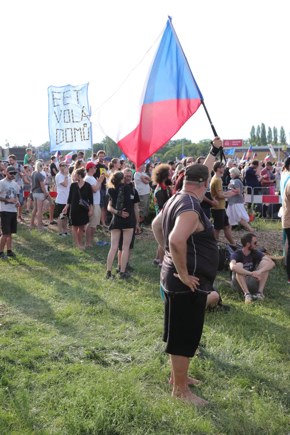 Červnová demonstrace na Letné (23. 6. 2019)