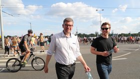 Na letenské demonstraci nechyběl ani předseda TOP 09 Jiří Pospíšil (23. 6. 2019)