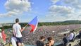 Čtvrt milionu lidí na Letné. Obří demonstrace proti Andreji Babišovi zaplnila celou pláň