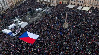 Vladimír Mertlík: Stav hněvu na českých náměstích má Babišovu vládu výfukářů a náckomoušů vyhnat Vladimír Mertlík: Stav hněvu na českých náměstích má Babišovu vládu výfukářů a náckomoušů vyhnat