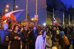 V Praze se 7. prosince sešel další protest proti vládním opatřením. Průvod z Václavského náměstí se vydal přes centrum k Úřadu vlády.