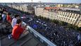 Demonstrace proti premiéru Andreji Babišovi a ministryni spravedlnosti Marii Benešové se podle odhadů organizátorů účastnilo asi 120 tisíc lidí. (4.6.2019)