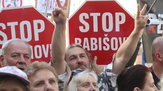 Komentář Martina Čabana: Jak Babiš pomohl demonstrantům