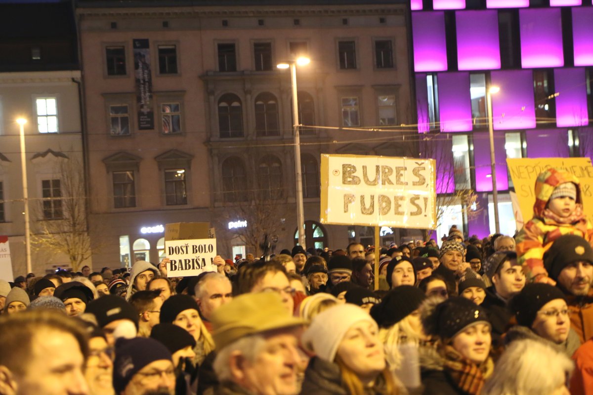 Většina demonstrantů vyjadřovala zásadní nesouhlas s Andrejem Babišem.