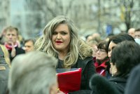 Po vakcíně zemřeli, lhala dezinformátorka Peterková. Musí se omluvit a zaplatit 250 tisíc