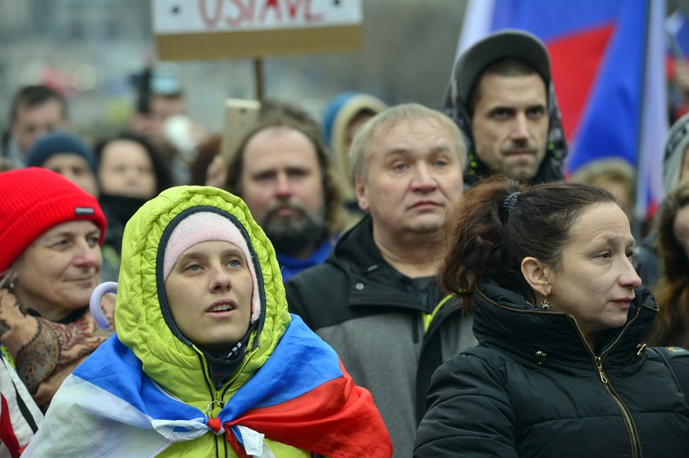 Druhá protivládní demonstrace na Václavském náměstí s názvem Jsme lidi, nás nevypnete!