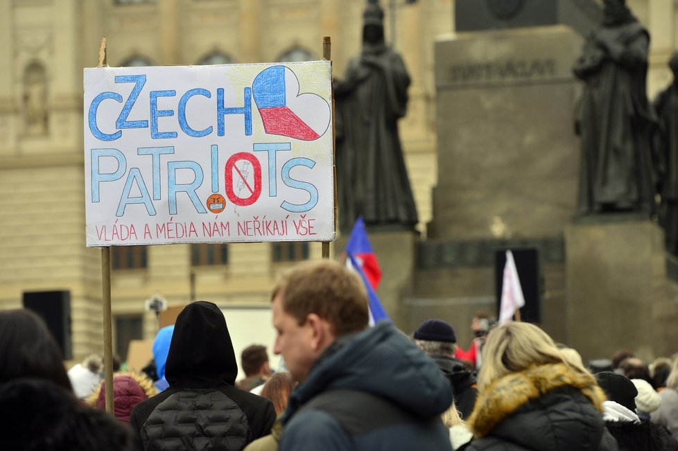 Druhá protivládní demonstrace na Václavském náměstí s názvem Jsme lidi, nás nevypnete!