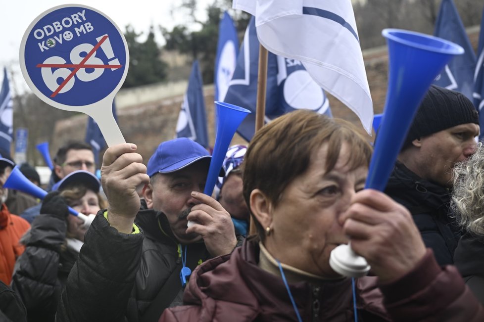 Demonstrace proti důchodové reformě a emisní normě Euro 7 v Praze (29.3.2023)