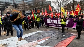 Demonstrace proti Erdoganovi ve švédském Stockholmu (leden 2023)