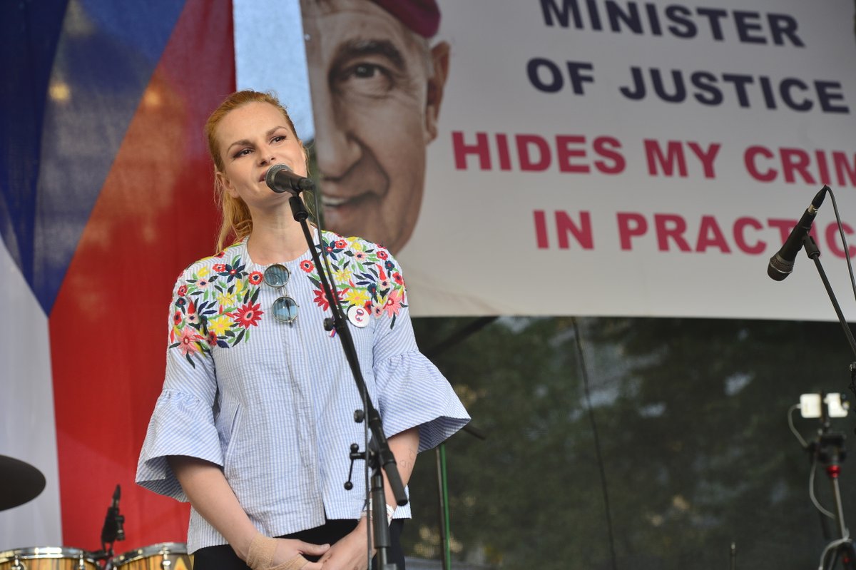 Pátá protivládní demonstrace v řade. 120 tisíc lidí žádalo demisi premiéra Babiše