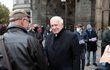 Na Náměstí Republiky se shází lidé před plánovanou demonstrací proti vládním opatřením. Na místě se objevil bývalý prezident Václav Klaus. Na Náměstí Republiky se shází lidé před plánovanou demonstrací proti vládním opatřením. Na místě se objevil bývalý prezident Václav Klaus.