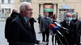 Václav Klaus měl loni v říjnu projev před Obecním domem v Praze