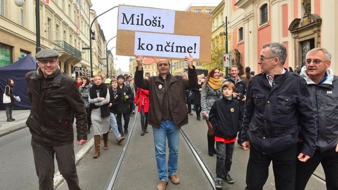 Demonstrace proti Miloši Zemanoví 17.11.2014