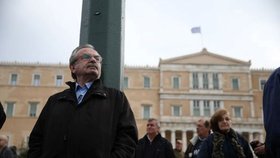 Řecko ve čtvrtek ochromila 24hodinová stávka na protest proti chystané reformě v oblasti sociálního zabezpečení, kterou požadují mezinárodní věřitelé.