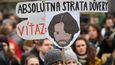 Demonstrace na náměstí SNP v Bratislavě se otočila i proti členům vlády Roberta Fica (9. 3. 2018)