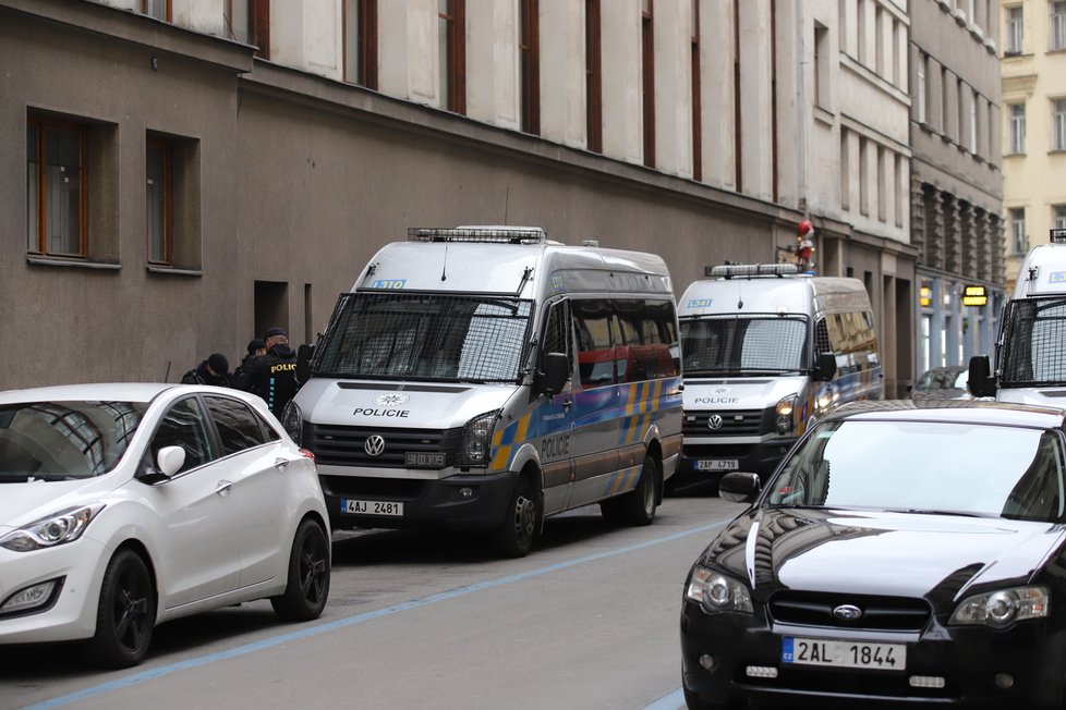 Průběh demonstrace proti vládním opatřením namířeným proti koronaviru. (10. leden 2021)