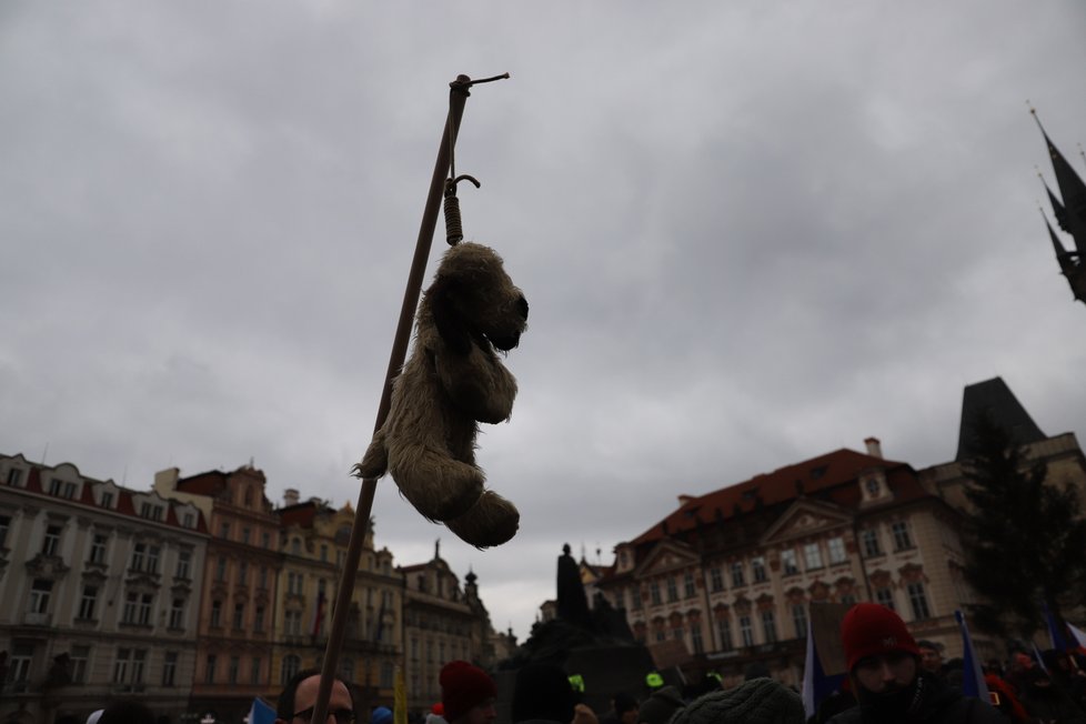 Průběh demonstrace proti vládním opatřením namířeným proti koronaviru. (10. leden 2021)