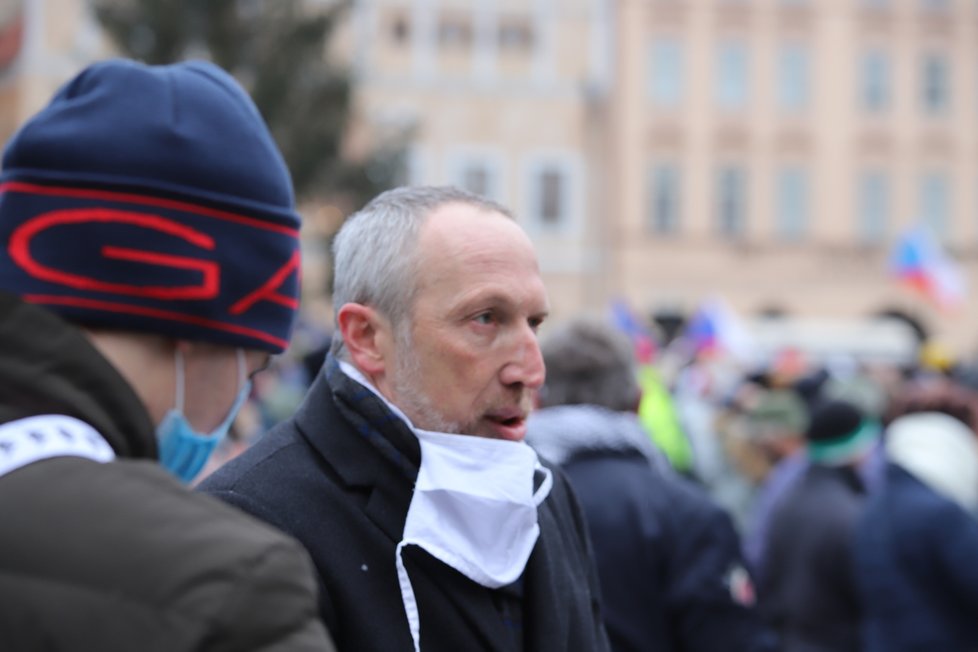 Průběh demonstrace proti vládním opatřením namířeným proti koronaviru. Na místě byl například i Václav Klaus ml.(10. leden 2021)