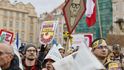 Protest Milionu chvilek na podporu ČT a ČRo: Demonstranti zaplnili Staroměstské náměstí Protest Milionu chvilek na podporu ČT a ČRo: Demonstranti zaplnili Staroměstské náměstí