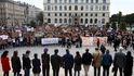 Protestu za podfinancování VŠ se dnes v Praze účastní stovky lidí