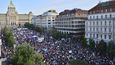 Čtvrtá protivládní demonstrace v řadě zaplnila Václavské náměstí. Desítky tisíc lidí demonstrovaly za demisi Andreje Babiše a Marie Benešové