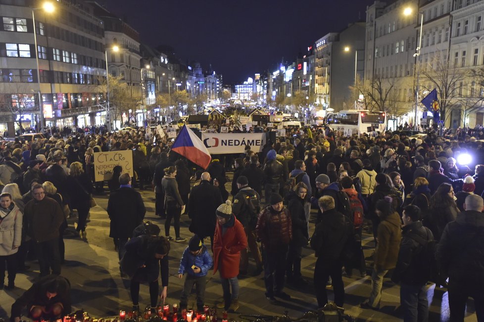 Protest &#34;Zemane - ČT nedáme&#34; na Václavském náměstí (14.3.2018)