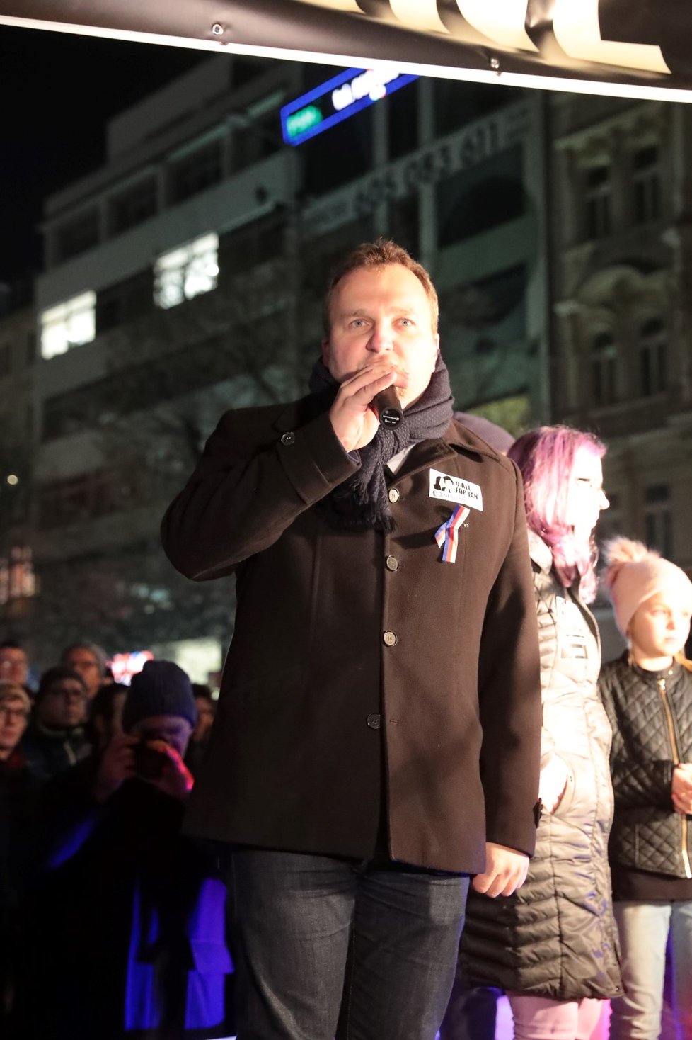 Marian Jurečka (KDU-ČSL) na demonstraci proti Andreji Babišovi (15.11.2018)