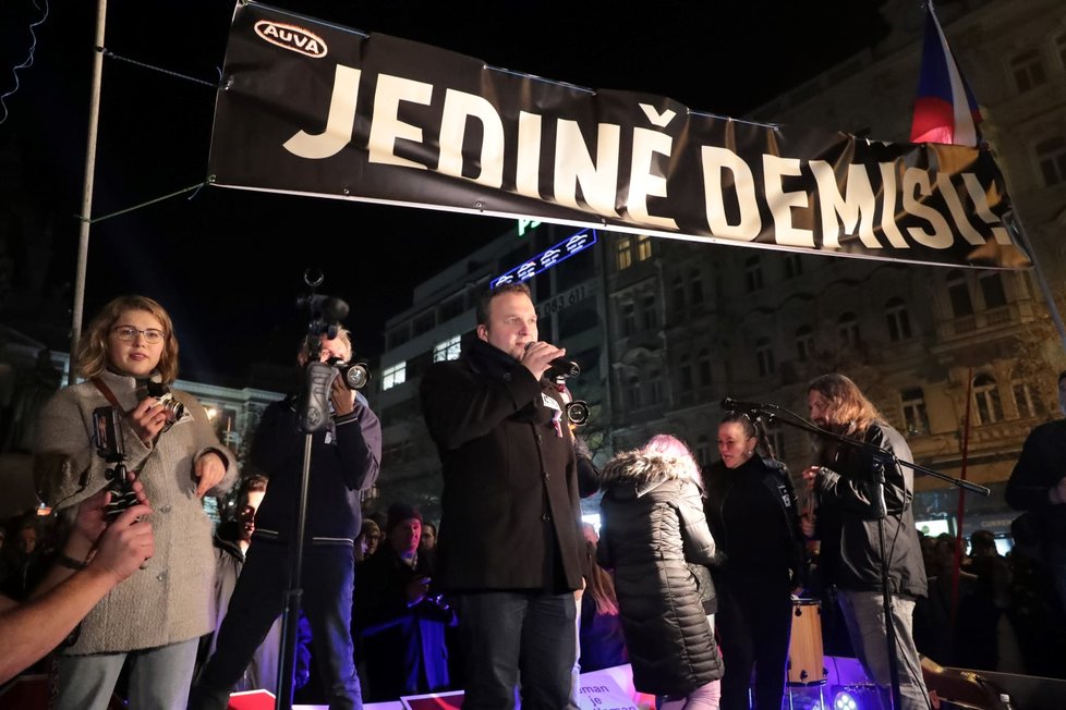 Marian Jurečka (KDU-ČSL) na demonstraci proti Andreji Babišovi (15.11.2018)