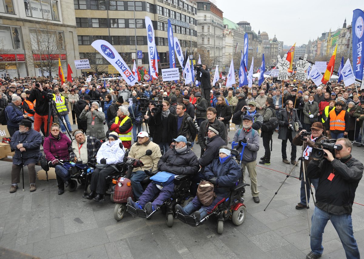 účastníci demonstrace