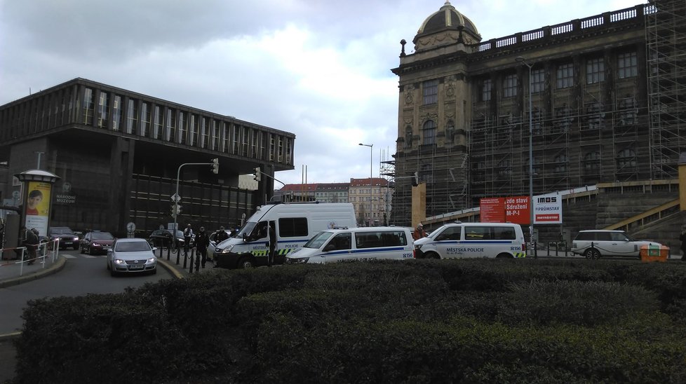 Demonstrace na Václavském náměstí a v Hybernské ulici