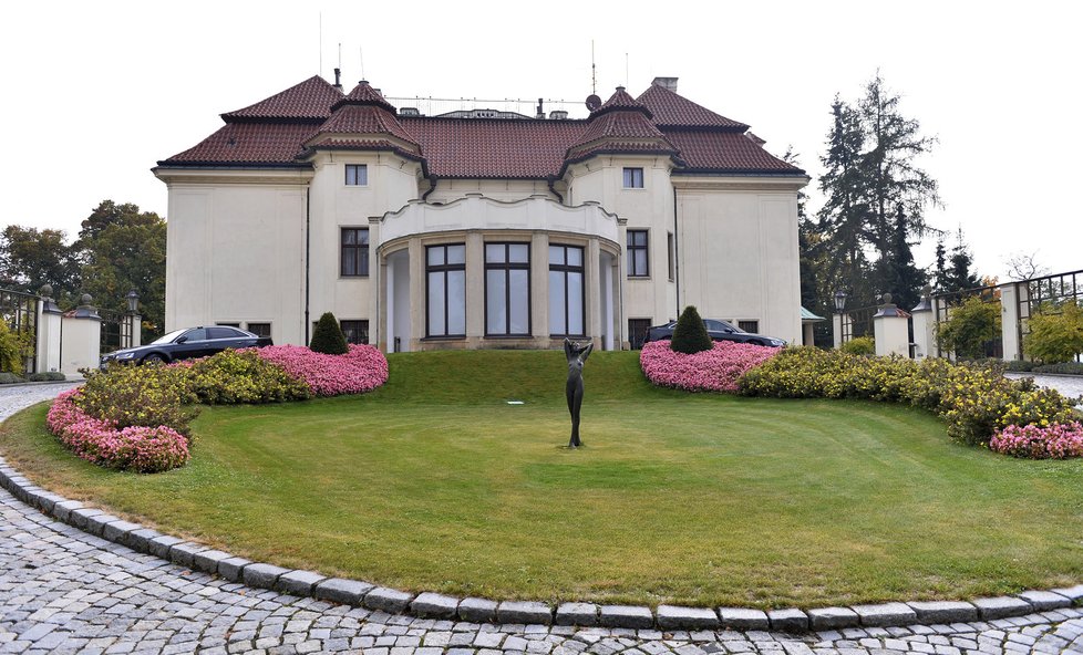 Ve středu bude možné u příležitosti oslav státního svátku navštívit běžně nepřístupné památky. Jiné chystají pro děti a mládež do 18 let vstup zdarma.