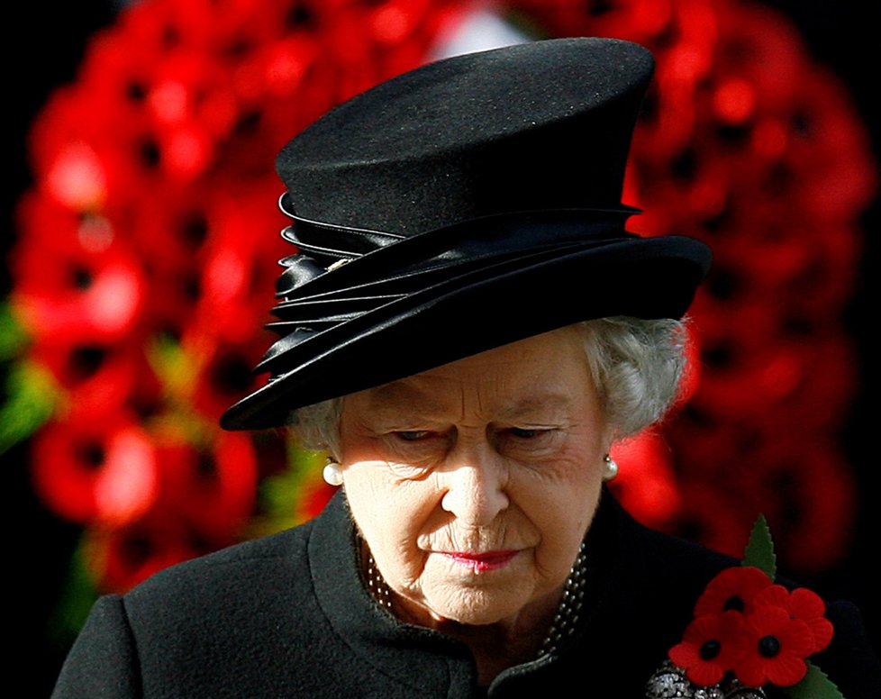 Den válečných veteránů z let minulých - královna Alžběta II.