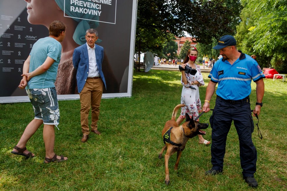 Premiér Andrej Babiš (ANO) na pražském Karlově náměstí během třetího ročníku akce Den zdraví (31. 7. 2021)