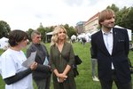 Andrej Babiš, Monika Babišová a ministr Adam Vojtěch na Dni zdraví (23.6.2018)