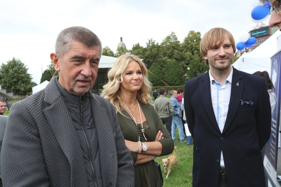 Andrej Babiš, Monika Babišová a ministr Adam Vojtěch na Dni zdraví (23. 6. 2018)