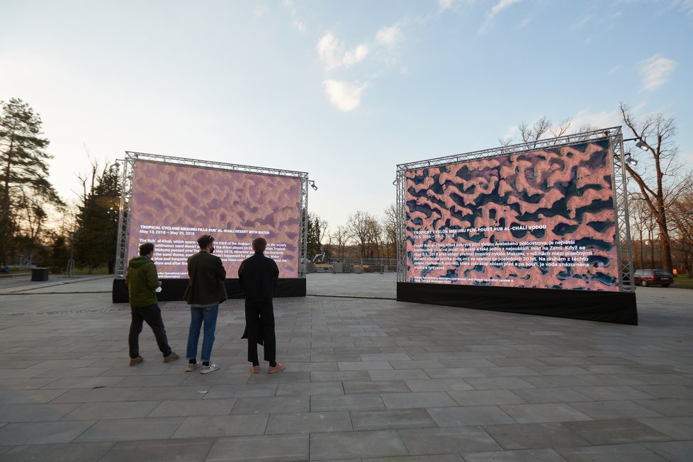 Praha oslaví Den Země vizuální show: Jarní ochutnávka Signal Festivalu vsadí na digitální tapisérii a proměny planety. K vidění bude v areálu holešovického Výstaviště od 22. do 28. dubna.