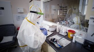 Zaměstnáni strachem z možné smrti na neviditelný virus míříme ke katastrofě. A není jí covid-19 Zaměstnáni strachem z možné smrti na neviditelný virus míříme ke katastrofě. A není jí covid-19