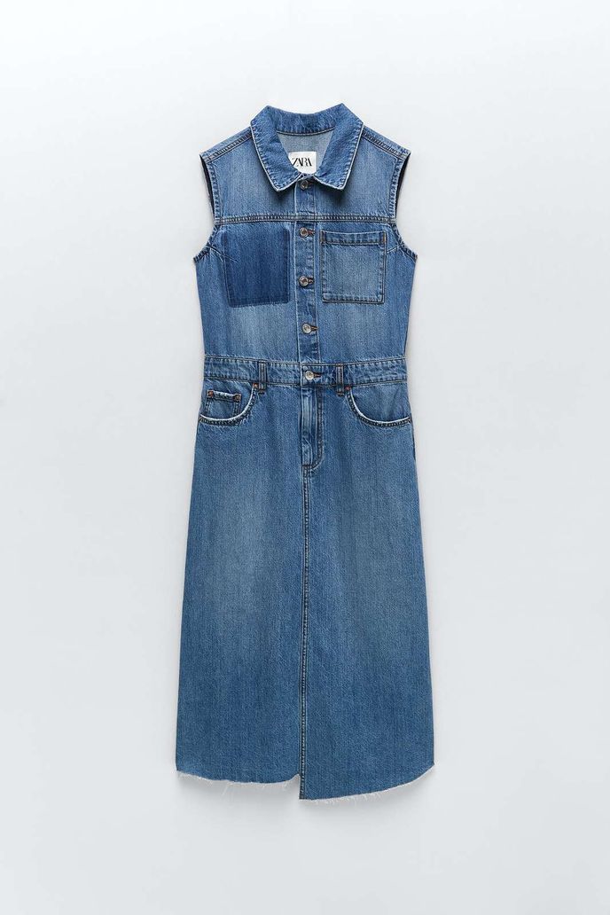 Asymetrické džínové šaty, Zara, 1299 Kč, www.zara.com Asymetrické džínové šaty, Zara, 1299 Kč, www.zara.com