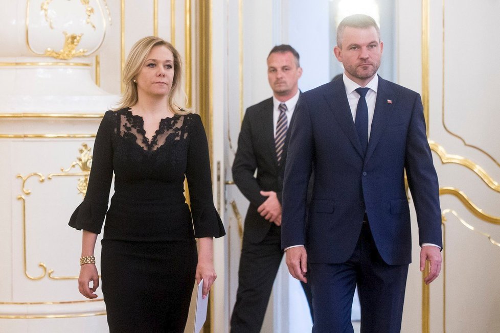 Slovenská ministryně vnitra Denisa Saková s premiérem Pellegrinim