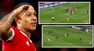 Supersólo i superstřela! Skvělý Depay odčinil Carrickův vlastňák