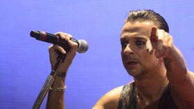 Zpěvák David Gahan z britských Depeche Mode opět rozpálil české publikum