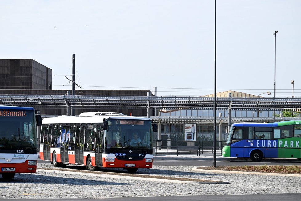 Dopravní podnik slavnostně otevřel novou tramvajovou smyčku Depo Hostivař