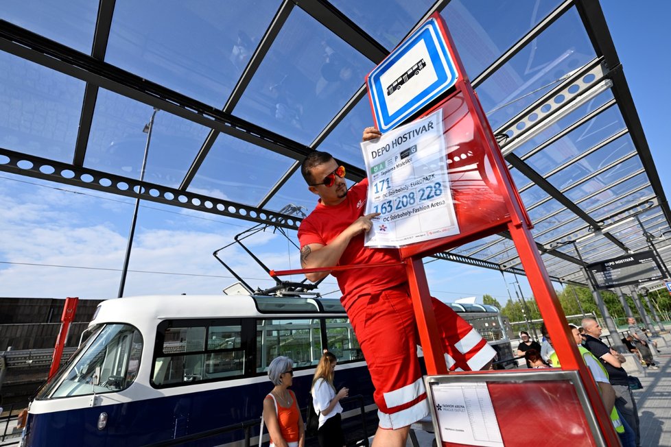 Dopravní podnik slavnostně otevřel novou tramvajovou smyčku Depo Hostivař