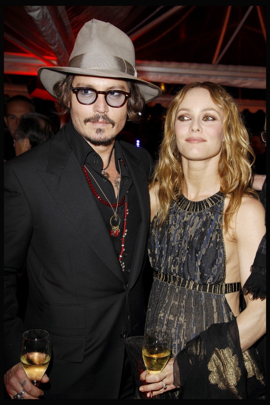 Depp a Paradis spolu mají 2 děti