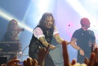 Johnny Depp a Deep Purple ve Slavkově nezazpívají: Přesunuli je do Ronda