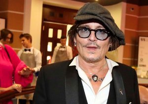 Johnny Depp si minulý týden podmanil Karlovy Vary.