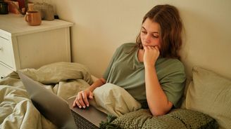 Z těžké deprese se na terapii nevypovídáte. Mozek napřed potřebuje energii, říká psychiatrička Z těžké deprese se na terapii nevypovídáte. Mozek napřed potřebuje energii, říká psychiatrička