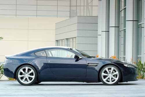 Aston Martin Vantage