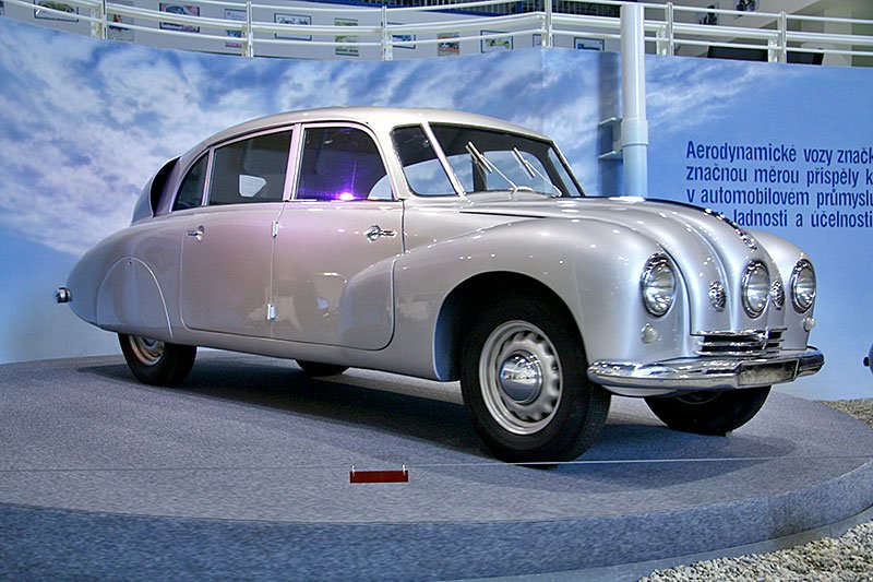 Tatra T87